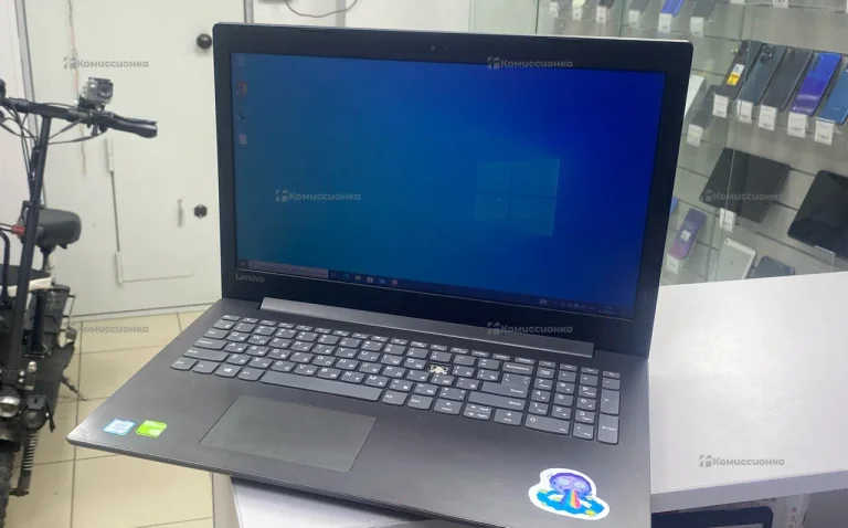Ноутбук Lenovo