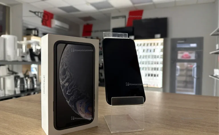 Apple iPhone XR 3/64 ГБ