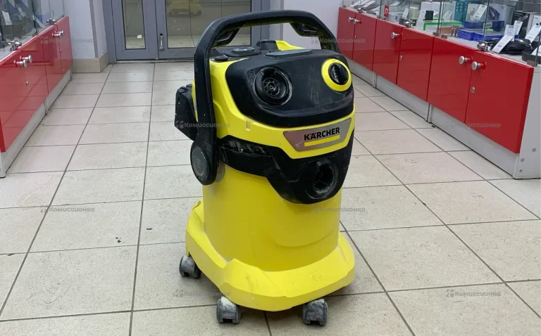 Пылесос Karcher WD5