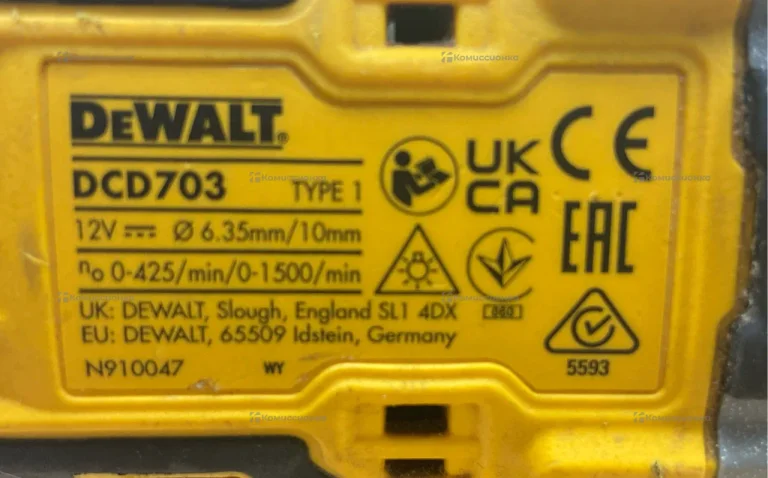 Аккумуляторная дрель-шуруповерт Dewalt DCD703L2T-Q
