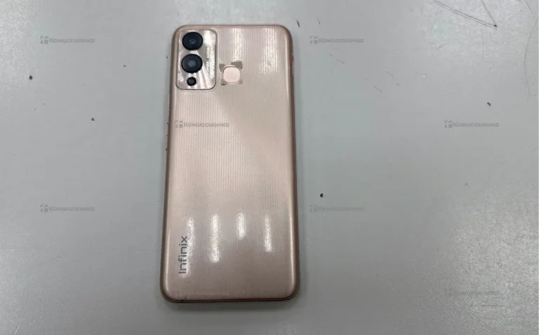 Infinix Hot 12 Play 4/64 ГБ