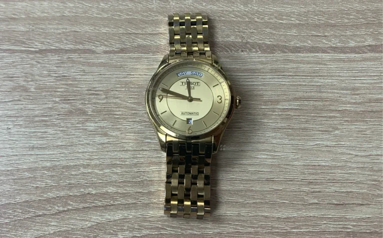 Часы Tissot T038430A