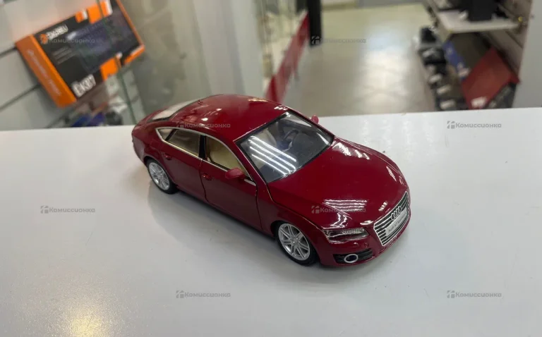 Машинка Audi A7 Sportbak