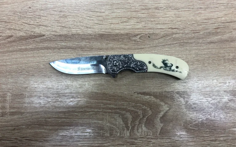 Нож складной Browning