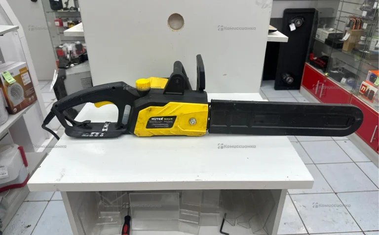 Электрическая пила Huter ELS-2,7P