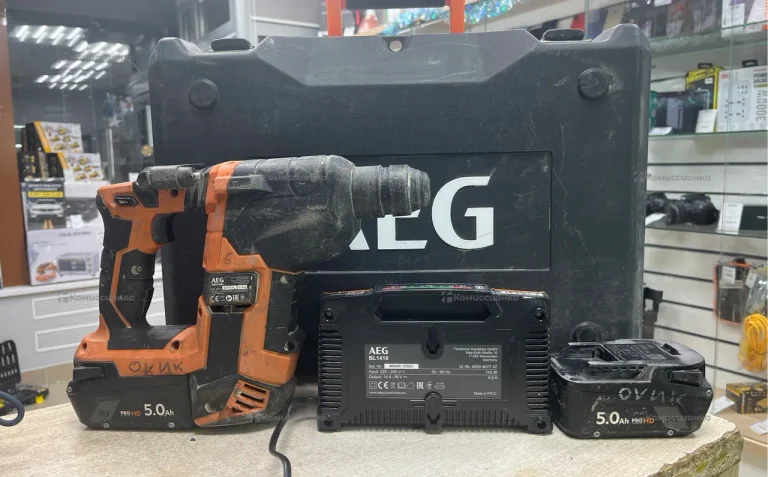 Аккумуляторный перфоратор AEG BBH18BL