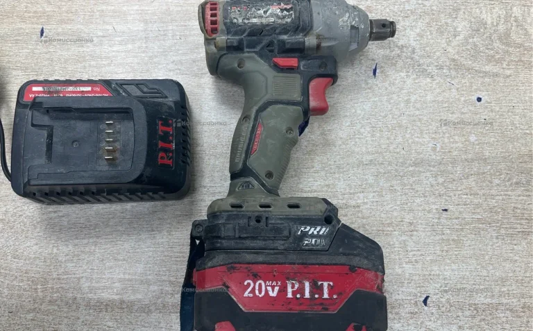 Аккумуляторный ударный гайковерт P.I.T. PIW20H-300