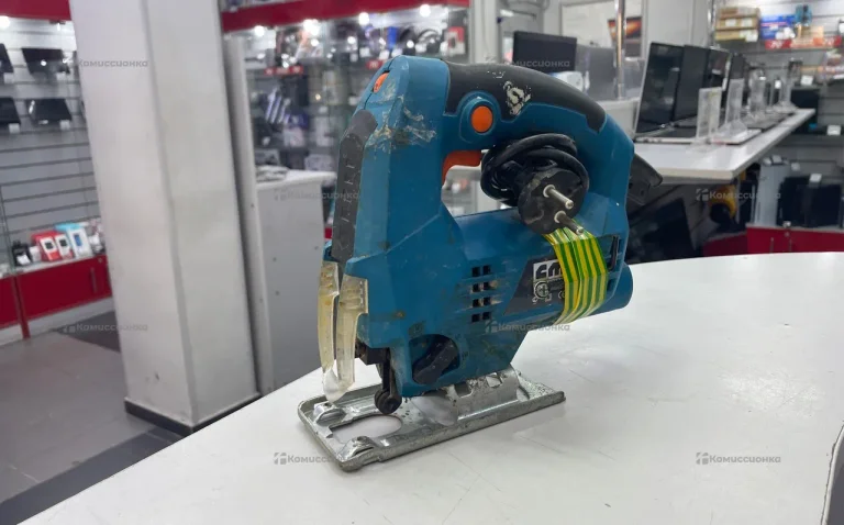Электролобзик Союзмаш Л-670