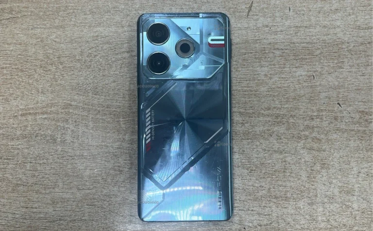 Tecno Pova 6 Neo 8/256 ГБ