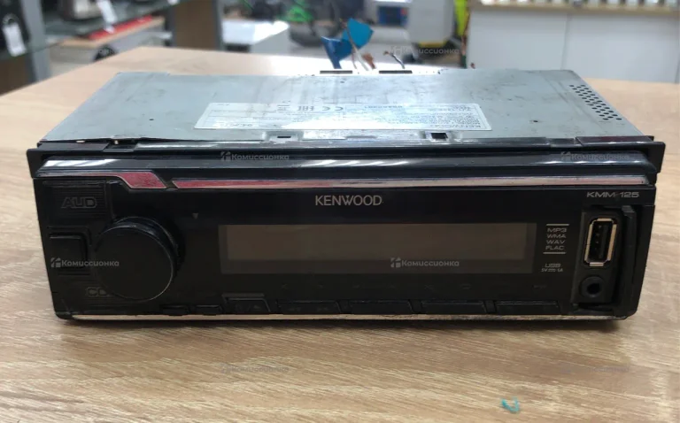 Автомагнитола  kenwood KMM-125