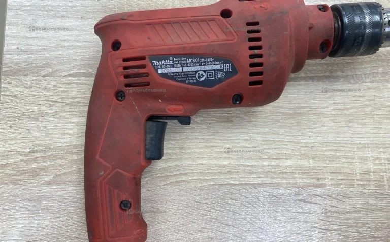 Дрель Makita M0801