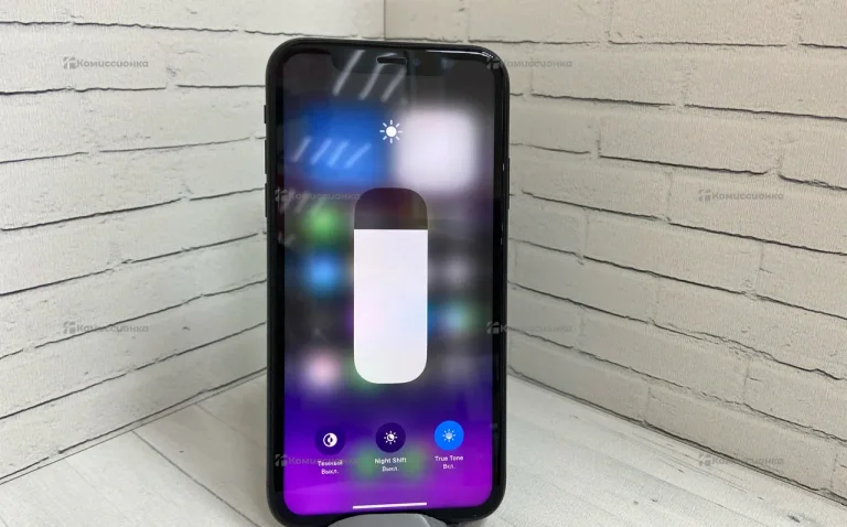 Apple iPhone XR 3/64 ГБ