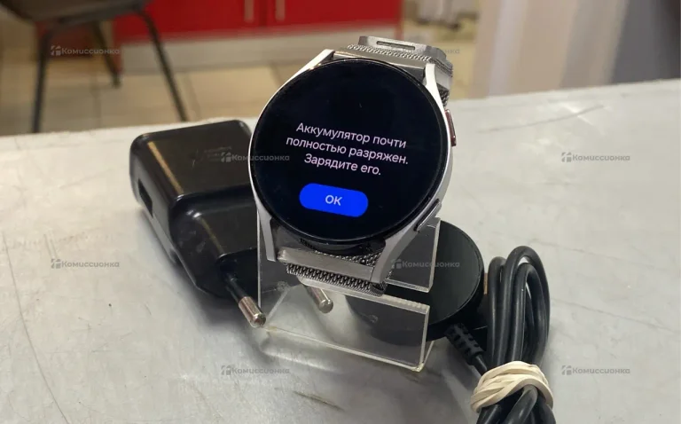 Часы  Galaxy Watch4 40 мм