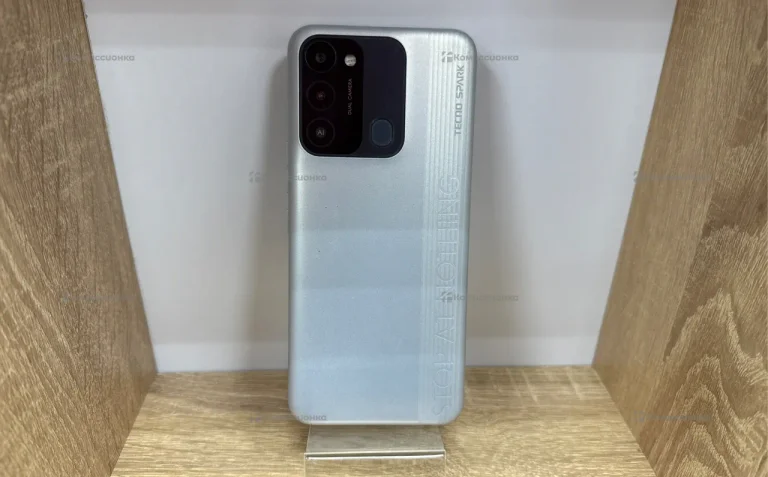 Tecno spark 8c 4/64