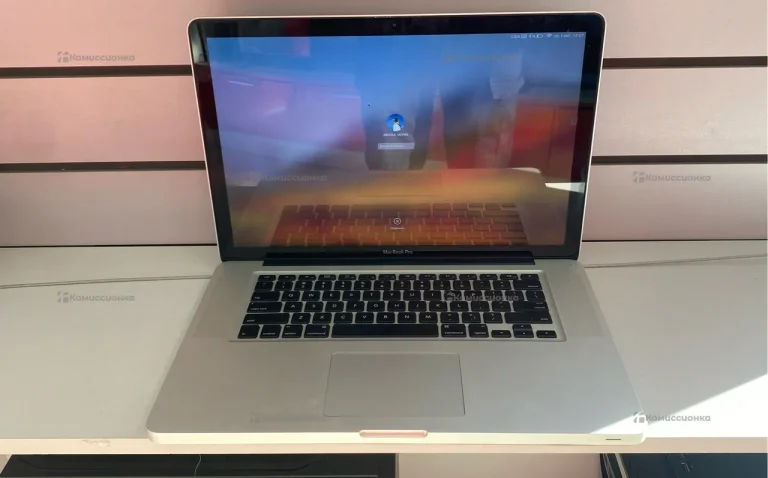 Ноутбук  MacBook Pro 2010