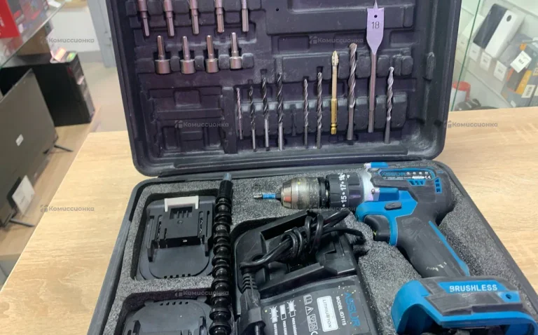 Шуруповерт assur D18