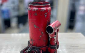 Купить домкрат гидравлический б/у , в Екатеринбург Цена:2500рублей