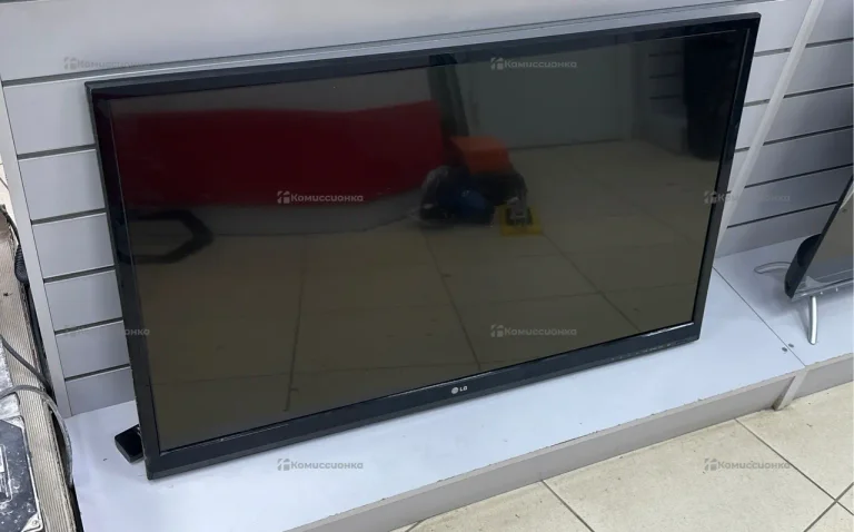 Телевизор LG 42LM615T