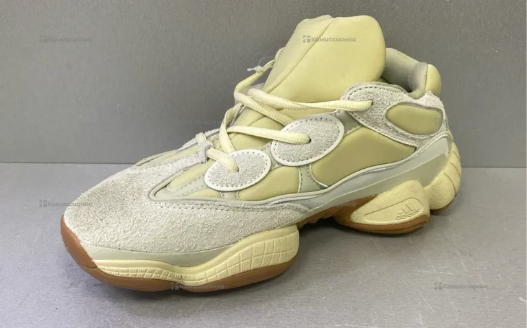 Кроссовки Adidas Yeezy 500 40р