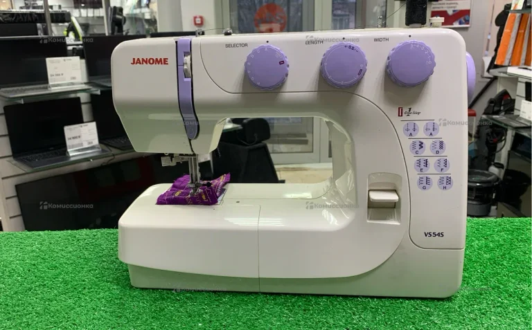 Швейная машина Janome VS54S