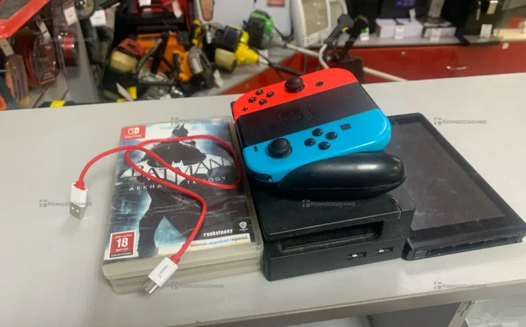 Приставка nintendo switch HAC 001(01) .. + 5 игр
