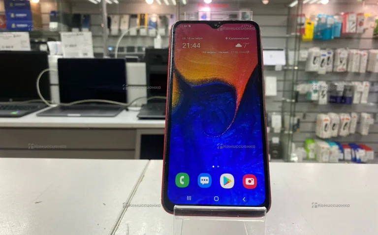Samsung Galaxy A10 2/32 ГБ