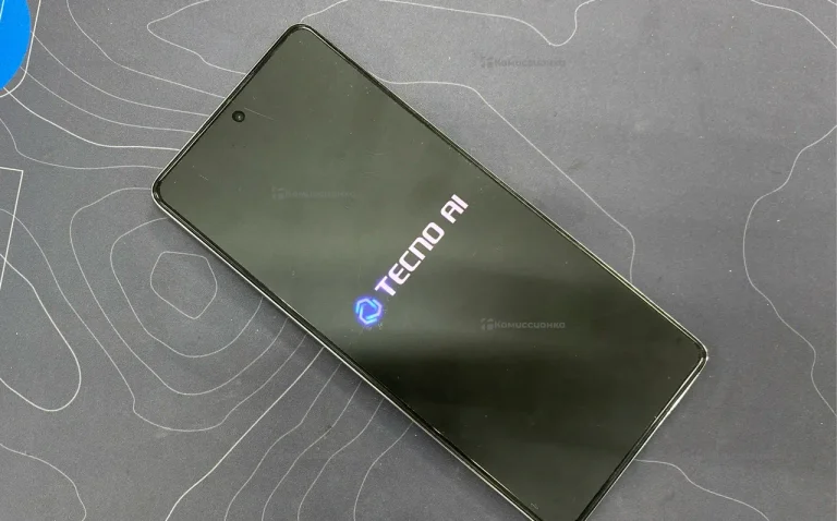 Tecno Camon 30 12/256 ГБ