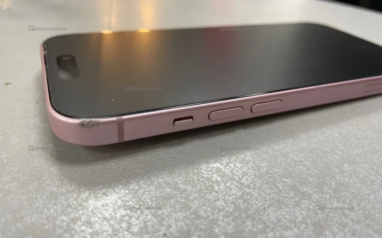 Apple iPhone 15 6/128 ГБ