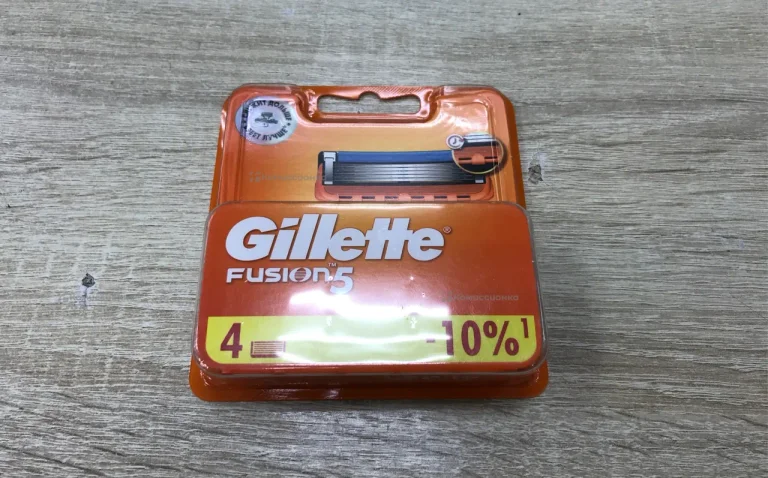 Кассеты для бриться  Gillette fusion5  4шт