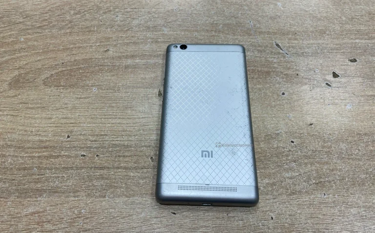 Xiaomi Redmi 3 2/16 ГБ