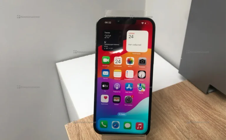 Apple iPhone 13 4/128 ГБ