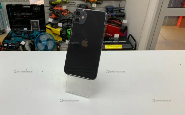 Apple iPhone 11 4/128 ГБ