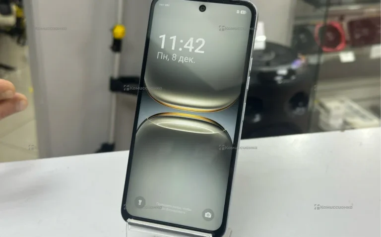 Tecno Spark Go 2 4/128 ГБ