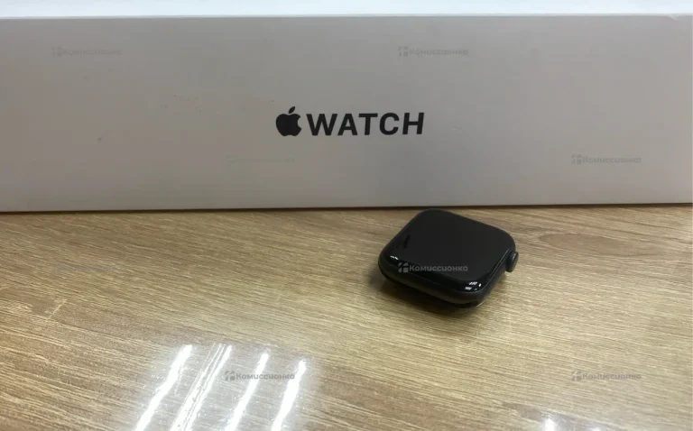 Apple Watch SE 44mm