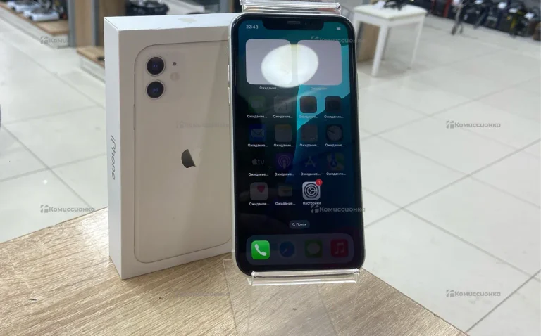 Apple iPhone 11 4/128 ГБ