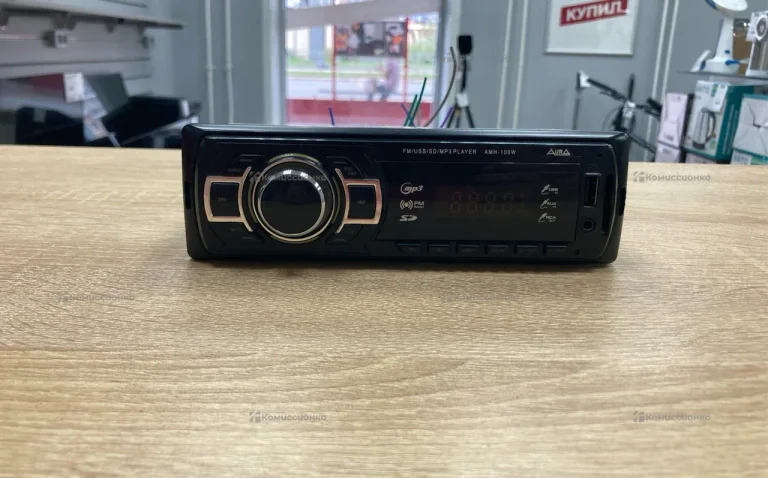 Автомагнитола  Aura amh 100w
