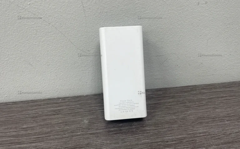 Power Bank белый 50000