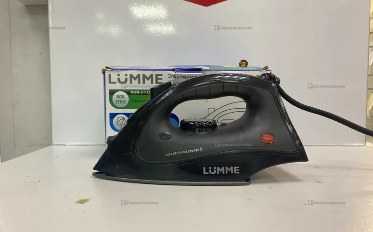 Утюг Lumme 1129