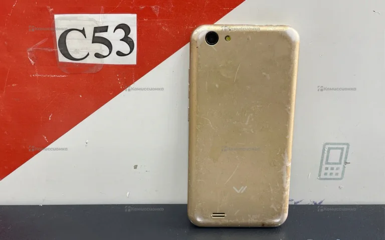 Телефон сенсорный Android 7.0 .