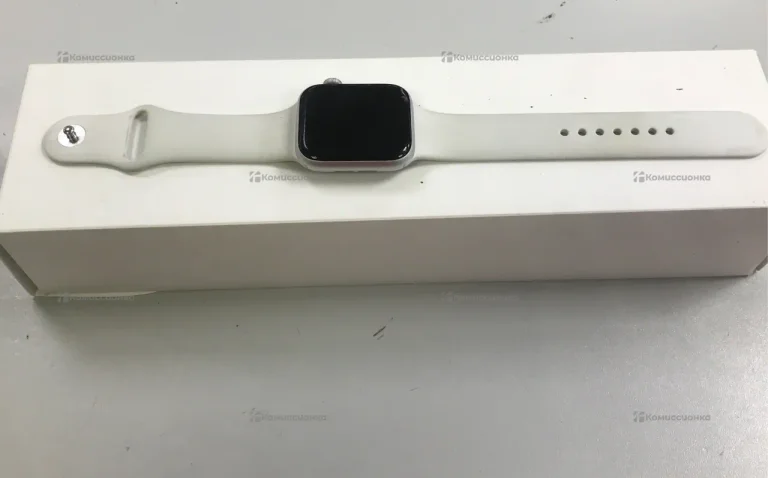 Часы Apple Watch Series 5 44
