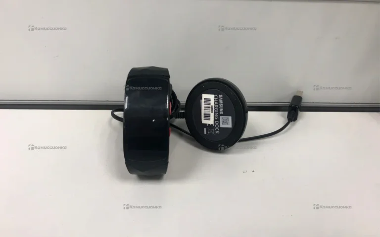 Часы  Samsung Fit pro