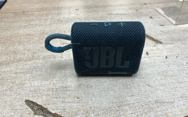 JBL Go3