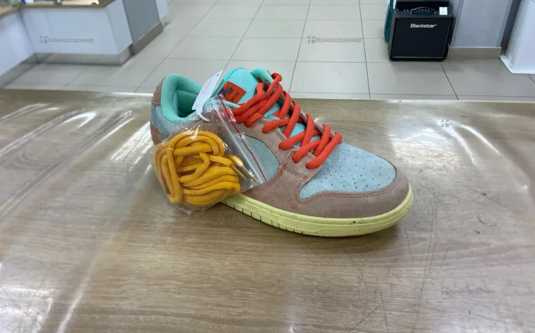 Кроссовки Nike цветные 43