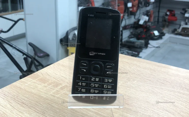 Кнопочный телефон cromax.. x1850