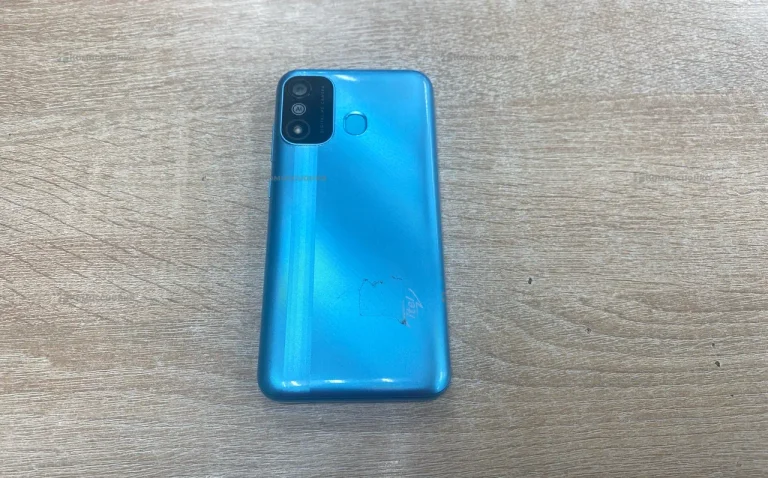 Itel A27 2/32 ГБ
