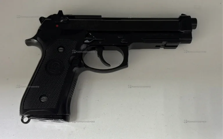 Страйкбольный пистолет WE M9A1