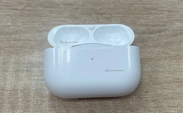 Кейс для AirPods Pro lightning