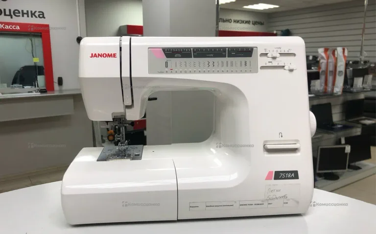 Швейная машина  janome 7518a