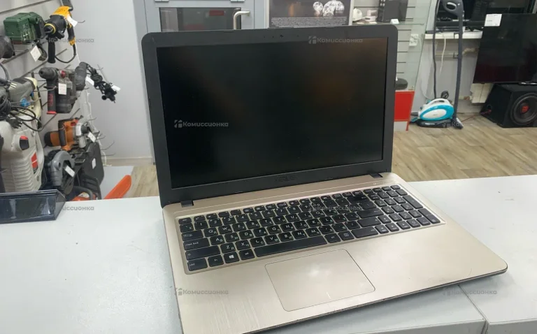 Ноутбук ASUS R540B
