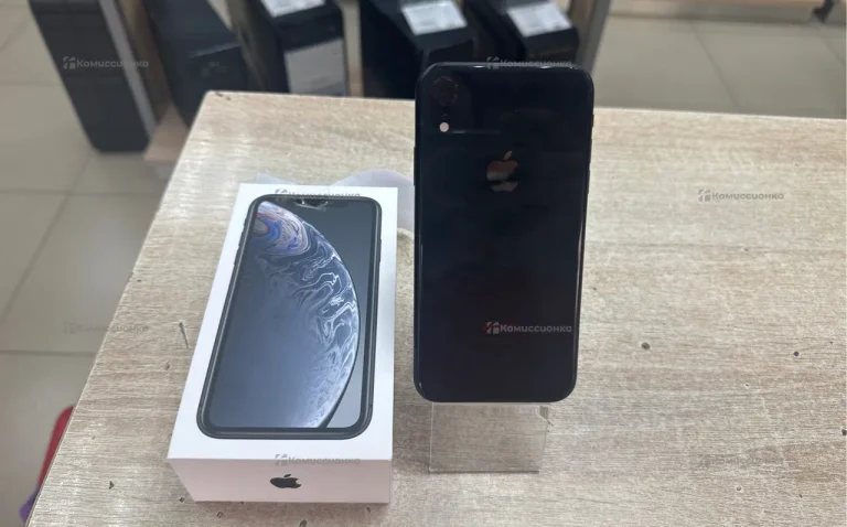 Apple iPhone XR 64GB..